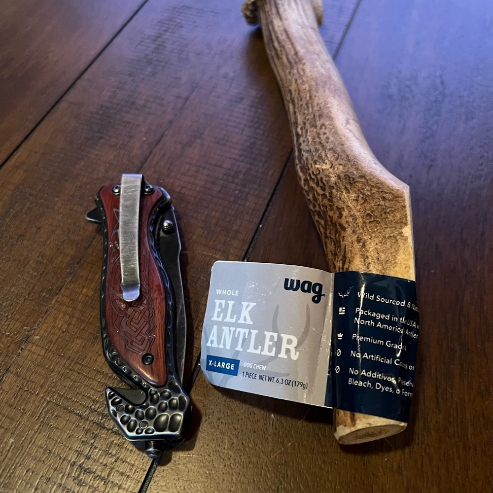 Wag Elk Antler Dog Chew